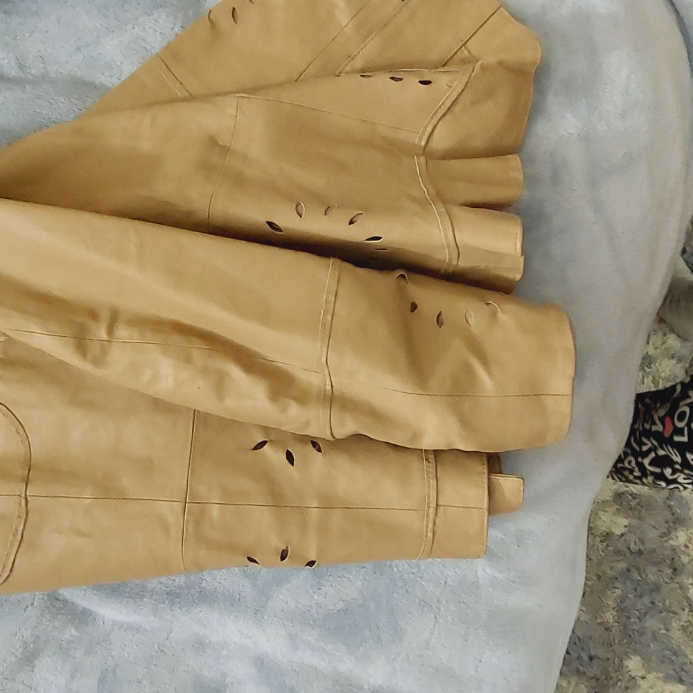 Tan Jacket - Picture 4 of 4